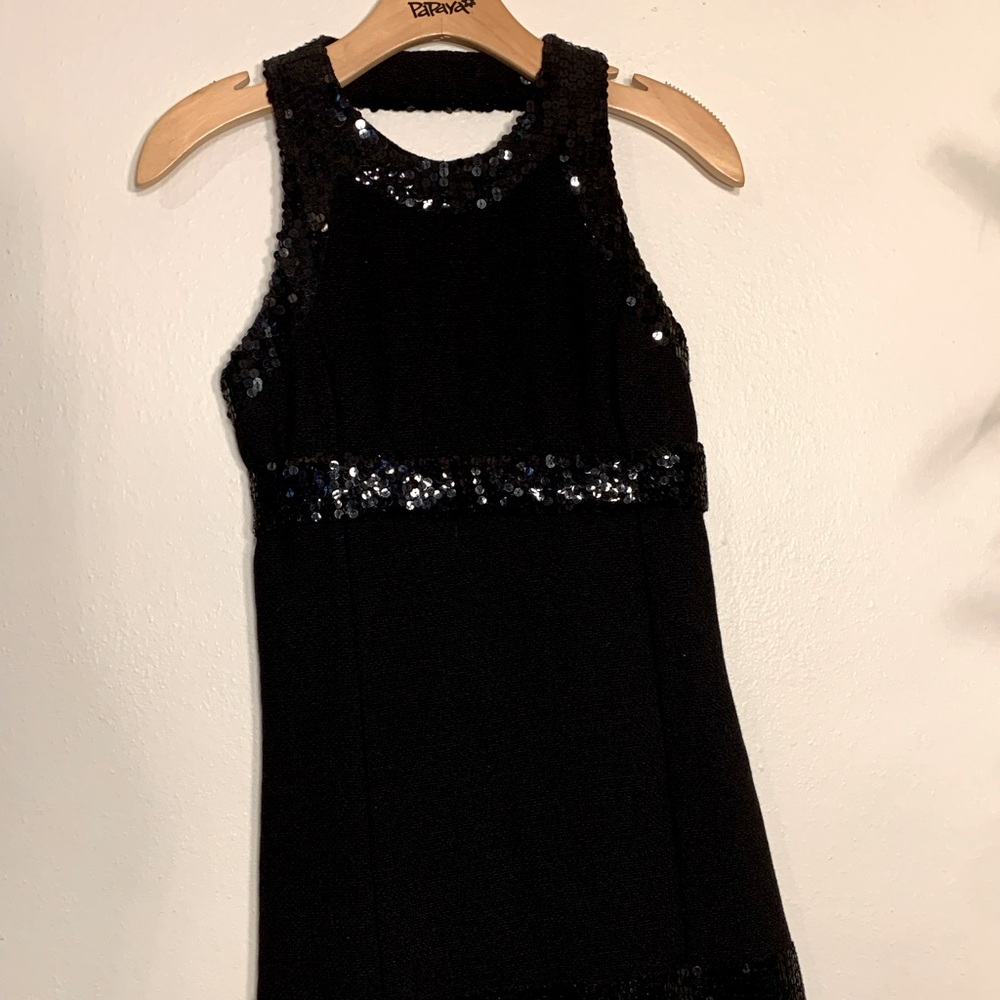 Women’s vintage LBD cocktail dress with sequins, open back size small What Comes